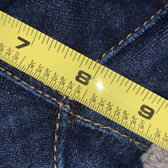 Decree Shorts - Picture 7 of 8